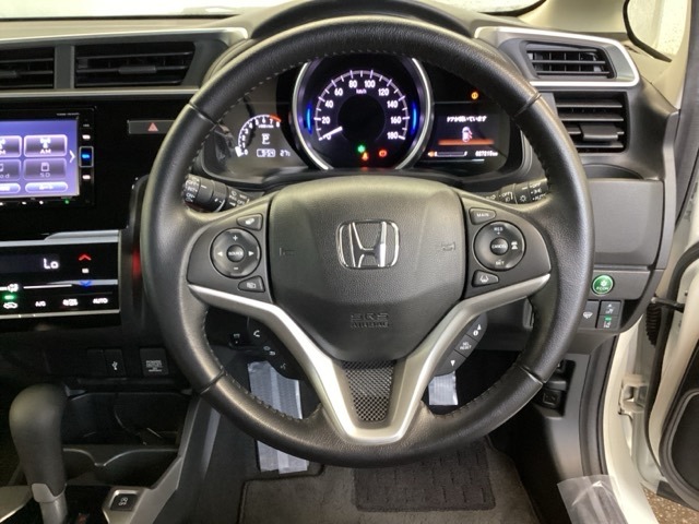 ホンダ フィット １．５ １５ＸＬ ホンダセンシング H29年 (九州・沖縄) 99