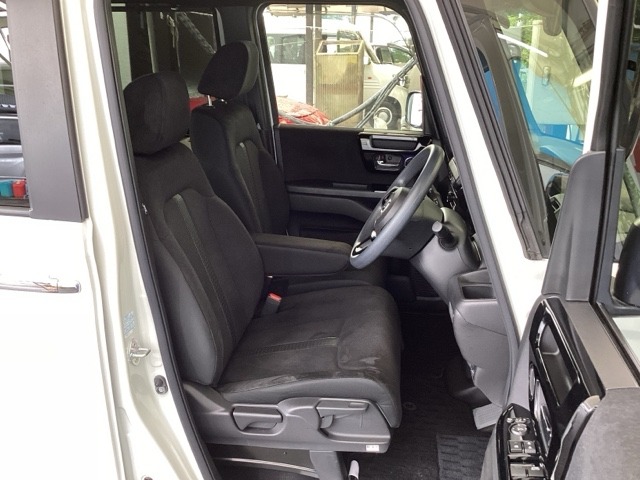 ホンダ Ｎ　ＢＯＸ カスタム ６６０ Ｌ R5年 (九州・沖縄) 99
