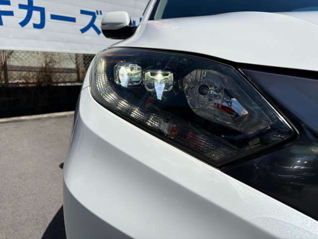 ホンダ ヴェゼル １．５ ハイブリッド Ｚ H27年 (近畿) 99