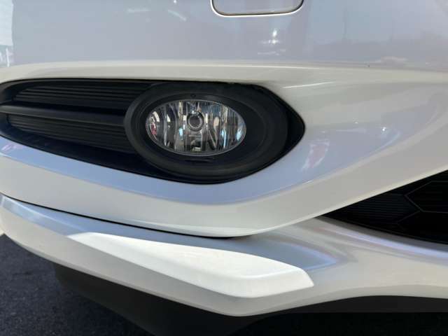 ホンダ ヴェゼル １．５ ハイブリッド Ｚ H27年 (近畿) 99