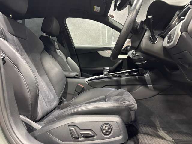 アウディ Ａ４ ３５ ＴＤＩ Ｓライン ディーゼルターボ R5年 (関東) 99