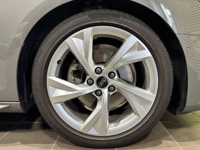 アウディ Ａ４ ３５ ＴＤＩ Ｓライン ディーゼルターボ R5年 (関東) 99