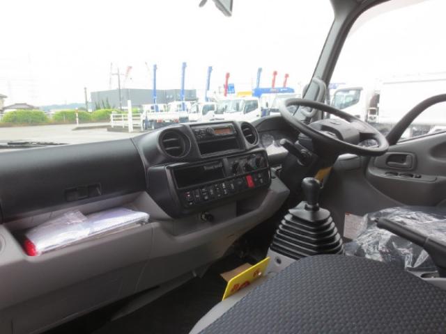 日野自動車 デュトロ ３Ｔ R4年 () 99