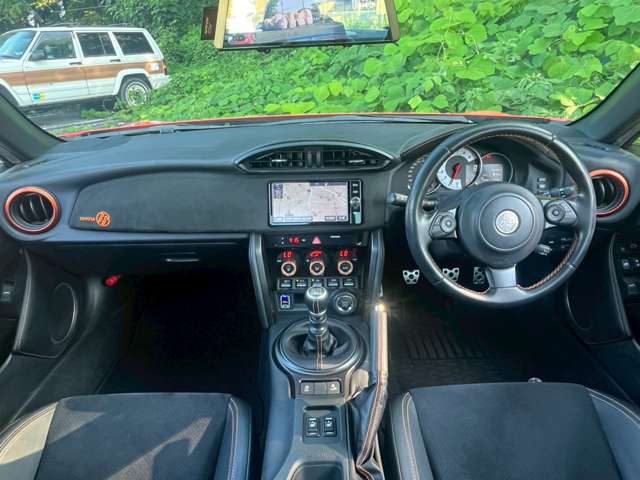 トヨタ ８６ ２．０ ＧＴ ソーラーオレンジ リミテッド H29年 (関東) 99