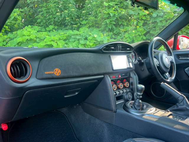 トヨタ ８６ ２．０ ＧＴ ソーラーオレンジ リミテッド H29年 (関東) 99