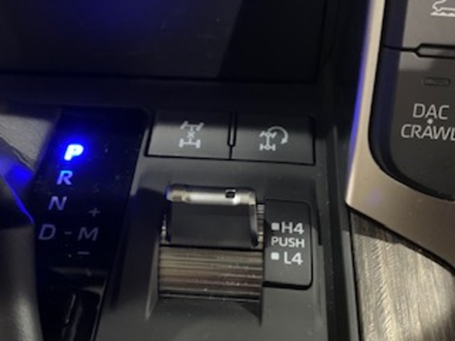 トヨタ ランドクルーザー ３．３ ＺＸ ディーゼルターボ ４ＷＤ R4年 (中国) 99