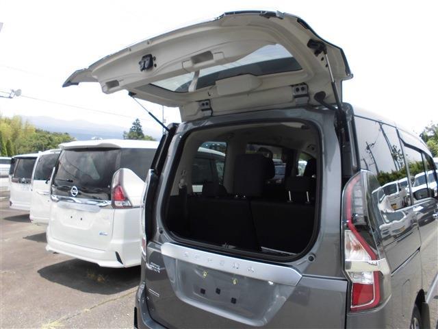 日産 セレナ ２．０ ハイウェイスター Ｖ R3年 (東海) 99