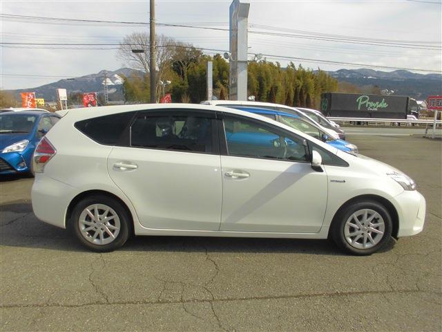トヨタ プリウスΑ １．８ Ｓ H27年 (東海) 99