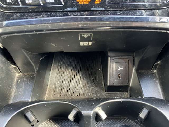 メルセデスベンツ ＥＱＣ ４００ ４マチック ＡＭＧライン ４ＷＤ R4年 (近畿) 99