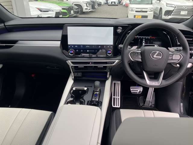 レクサス ＲＸ３５０ ３５０ Ｆスポーツ ４ＷＤ R7年 (近畿) 99