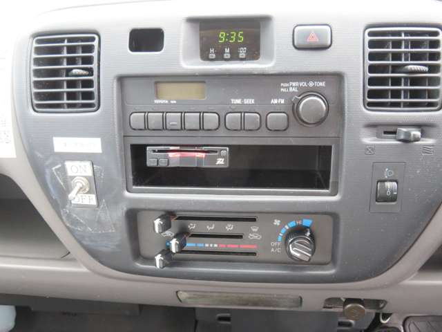 トヨタ ライトエーストラック １．８ ＤＸ シングルジャストロー ロングスチールデッキ 三方開 ４ＷＤ H16年 (九州・沖縄) 99