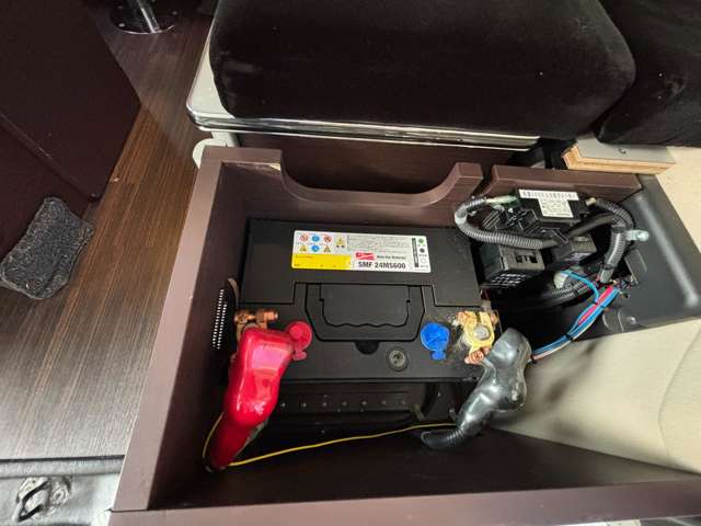 日産 ＮＶ２００バネットバン キャンピングカー広島 H26年 (関東) 99