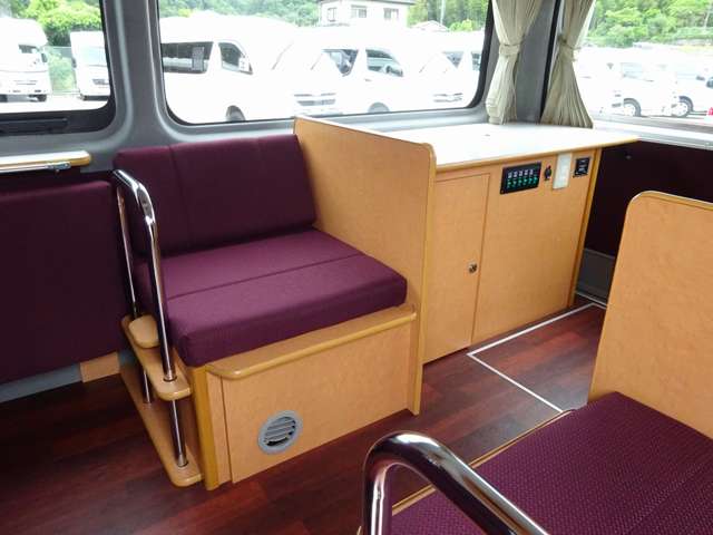 トヨタ ハイエースバン ＯＭＣ H28年 (関東) 99