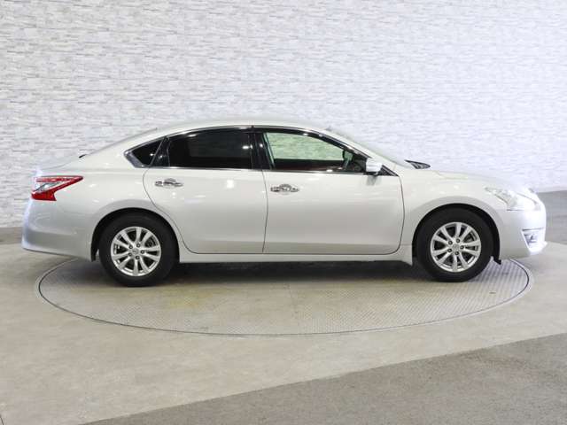 日産 ティアナ ２．５ ＸＬ ナビＡＶＭパッケージ R1年 (関東) 99