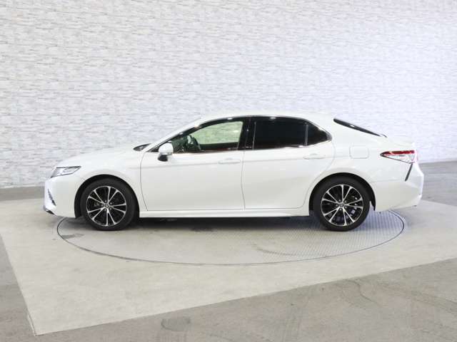 トヨタ カムリ ２．５ ＷＳ レザーパッケージ R2年 (関東) 99