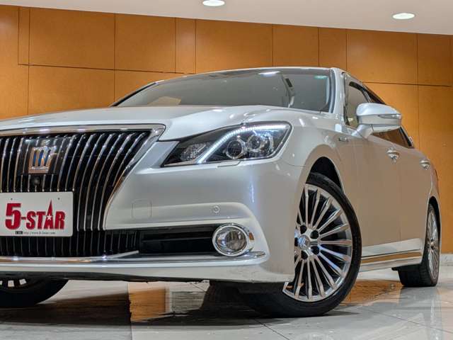 トヨタ クラウンマジェスタ　ハイブリッド ３．５ Ｆバージョン H27年 (関東) 99