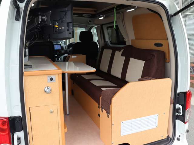 日産 ＮＶ２００バネットバン キャンピングカー広島 R4年 (東海) 99