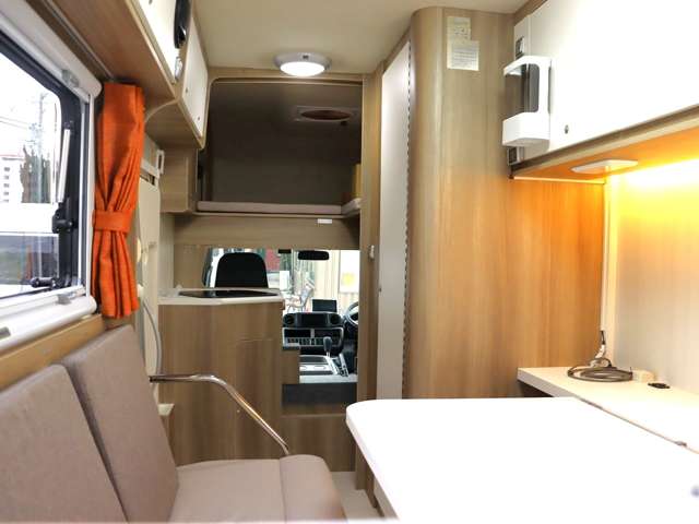 トヨタ カムロード キャンパー厚木 R5年 (東海) 99
