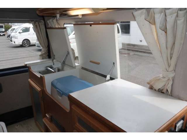 トヨタ ハイエースバン ロータスＲＶ H19年 (中国) 99