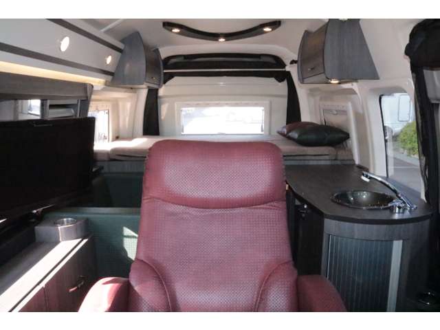 トヨタ ハイエースバン キャンパー鹿児島 H28年 (中国) 99