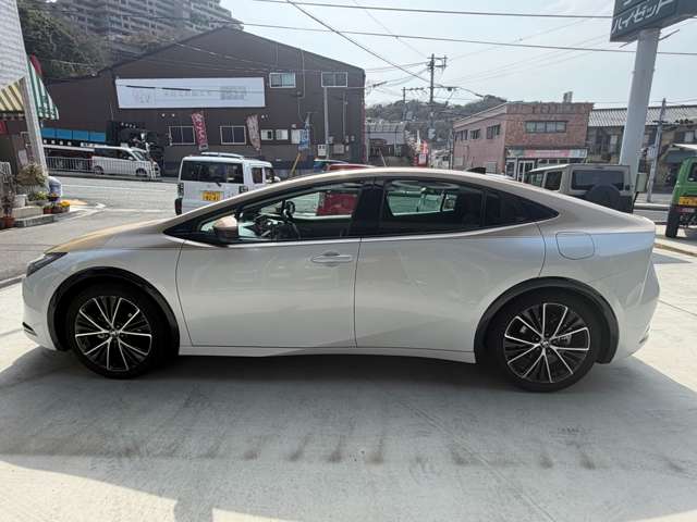 トヨタ プリウス ２．０ Ｚ R7年 (近畿) 99