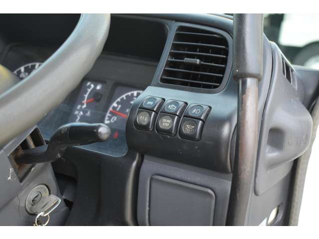 マツダ タイタン ２トン深ダンプ H17年 (近畿) 99