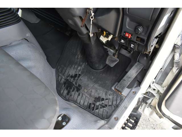 マツダ タイタン ２トン深ダンプ H17年 (近畿) 99