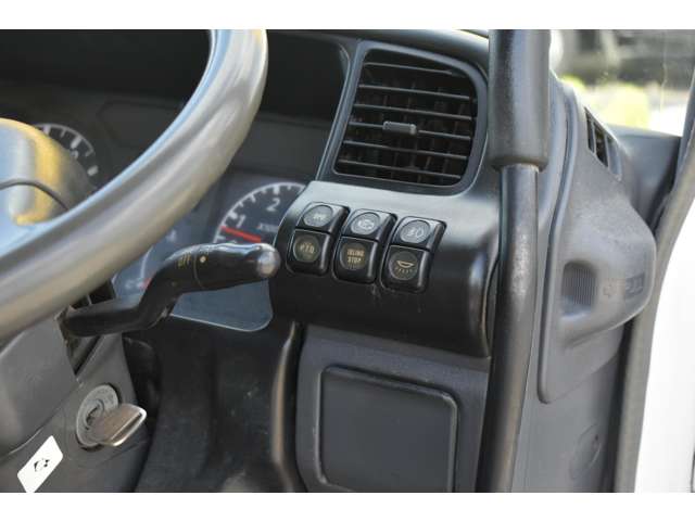 マツダ タイタン ３トン深ダンプ H17年 (近畿) 99