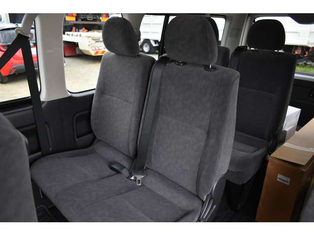 トヨタ ハイエースワゴン ２．７ グランドキャビン ４ＷＤ H24年 (近畿) 99