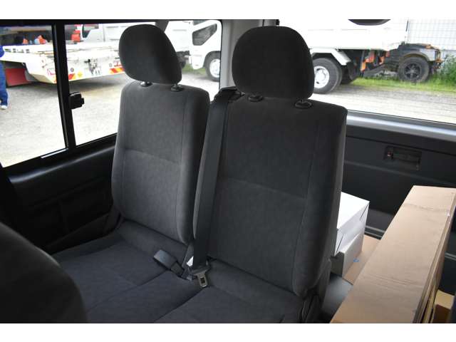 トヨタ ハイエースワゴン ２．７ グランドキャビン ４ＷＤ H24年 (近畿) 99