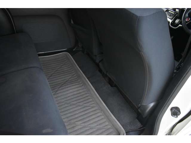 ホンダ Ｎ　ＢＯＸ ６６０ カスタムＧ ＳＳパッケージ H25年 (近畿) 99