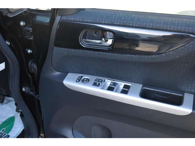 ホンダ Ｎ　ＢＯＸ ６６０ Ｇ ターボＳＳパッケージ H29年 (近畿) 99