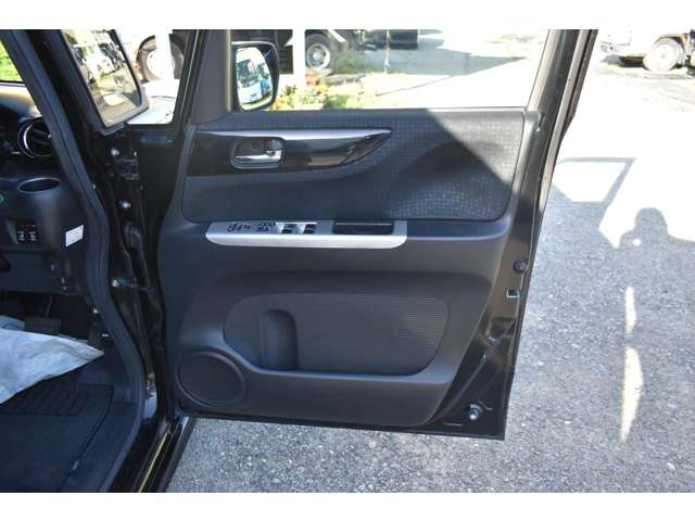 ホンダ Ｎ　ＢＯＸ ６６０ Ｇ ターボＳＳパッケージ H29年 (近畿) 99