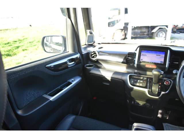 ホンダ Ｎ　ＢＯＸ ６６０ Ｇ ターボＳＳパッケージ H29年 (近畿) 99