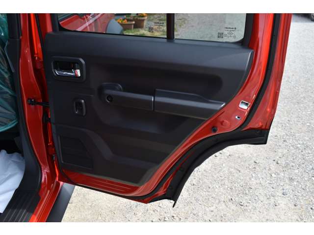 スズキ ジムニー　ノマド １．５ ＦＣ ４ＷＤ R8年 (近畿) 99