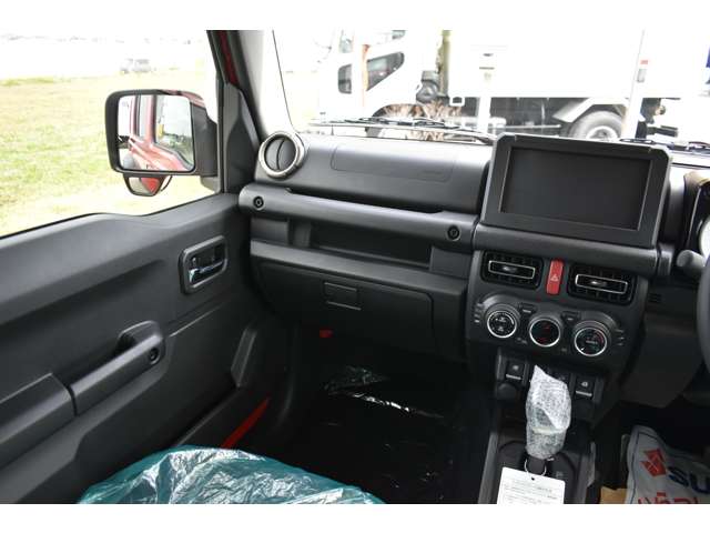 スズキ ジムニー　ノマド １．５ ＦＣ ４ＷＤ R8年 (近畿) 99