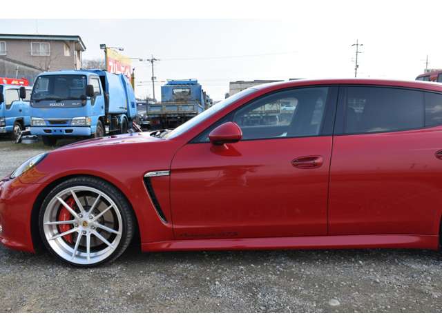 ポルシェ パナメーラ ＧＴＳ ＰＤＫ ４ＷＤ H25年 (近畿) 99