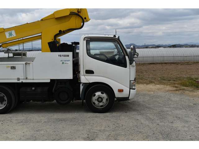 日野自動車 デュトロ 高所作業車 H27年 (近畿) 99