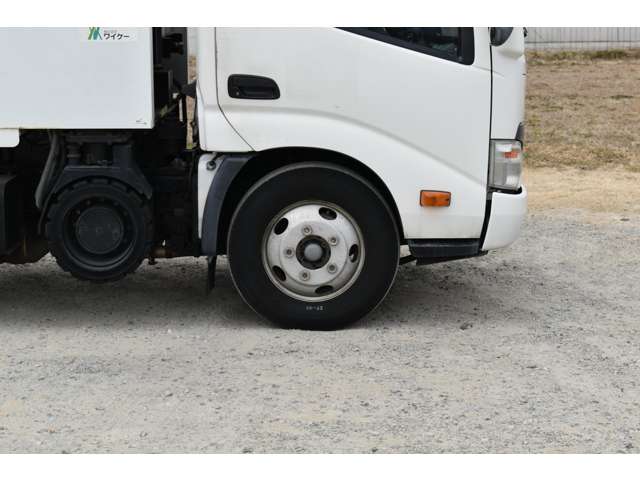 日野自動車 デュトロ 高所作業車 H27年 (近畿) 99