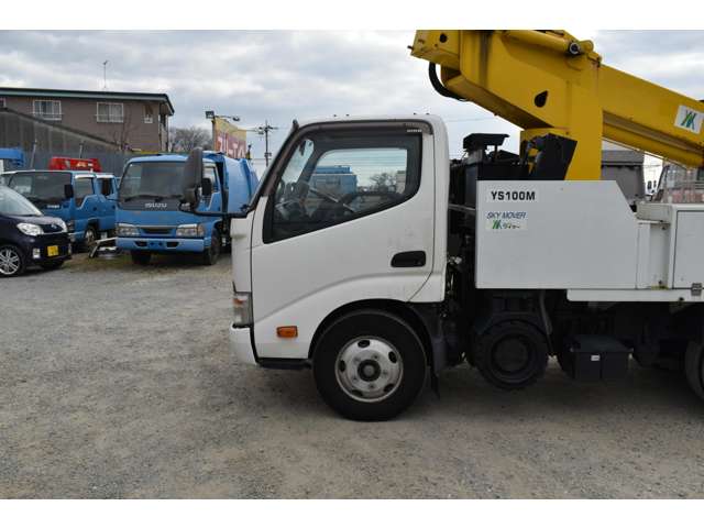 日野自動車 デュトロ 高所作業車 H27年 (近畿) 99