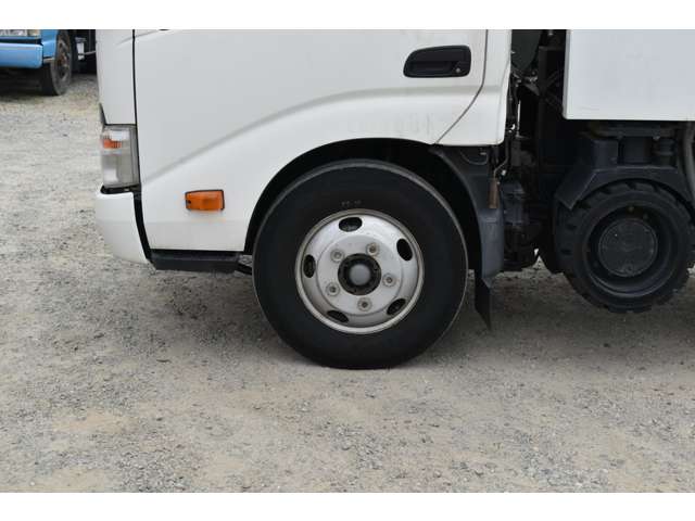 日野自動車 デュトロ 高所作業車 H27年 (近畿) 99