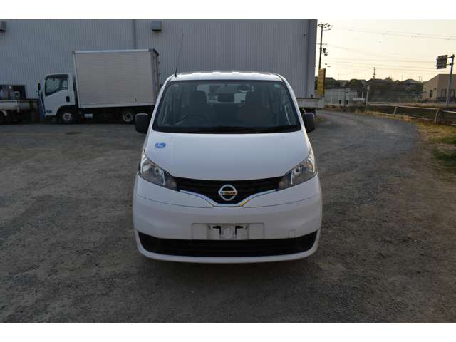 日産 ＮＶ２００バネットバン １．６ チェアキャブ 車イス１名仕様 専用サードシート無 H28年 (近畿) 99