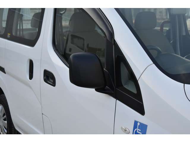 日産 ＮＶ２００バネットバン １．６ チェアキャブ 車イス１名仕様 専用サードシート無 H28年 (近畿) 99