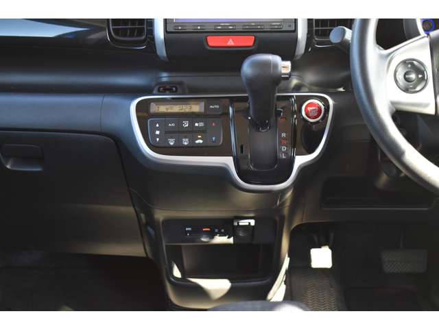 ホンダ Ｎ　ＢＯＸ ６６０ カスタムＧ Ｌパッケージ H29年 (近畿) 99
