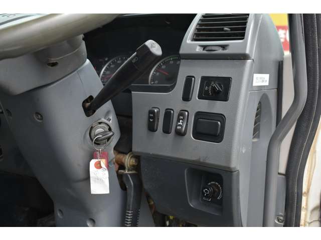 三菱フソウ ファイター ４トン深ダンプ H18年 (近畿) 99
