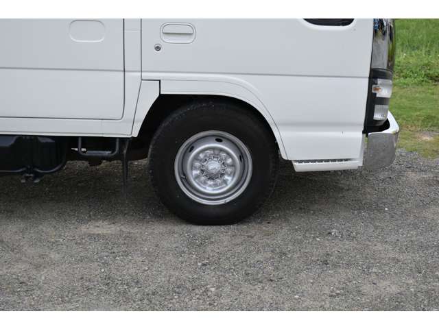いすゞ エルフ ４．８ ダブルキャブ 低床 ディーゼル H18年 (近畿) 99