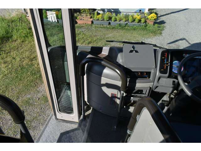 日野自動車 リエッセ マイクロバス H17年 (近畿) 99