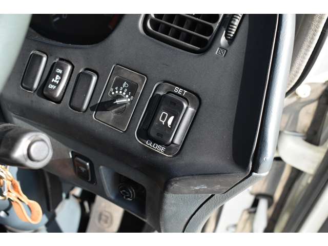 三菱フソウ スーパーグレート 回送車 H14年 (近畿) 99