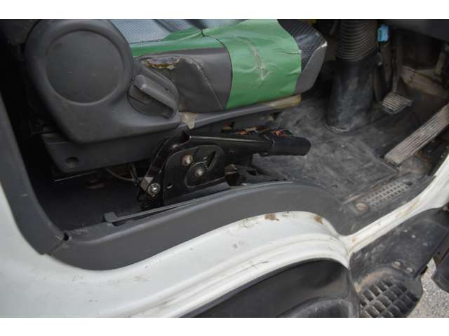 いすゞ フォワード ４トン深ダンプ H24年 (近畿) 99