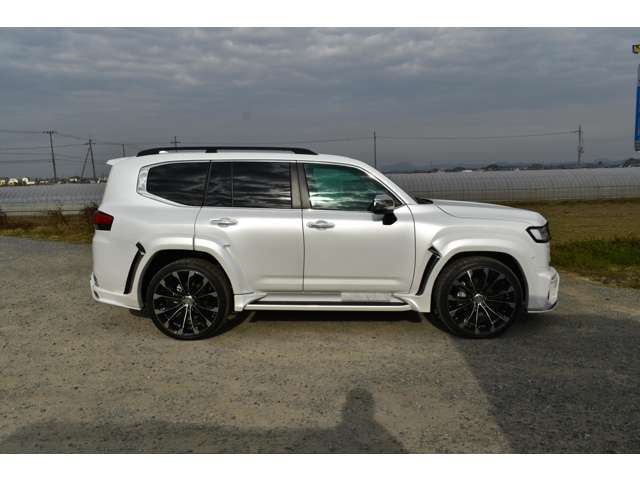 トヨタ ランドクルーザー ３．５ ＧＲスポーツ ４ＷＤ R5年 (近畿) 99
